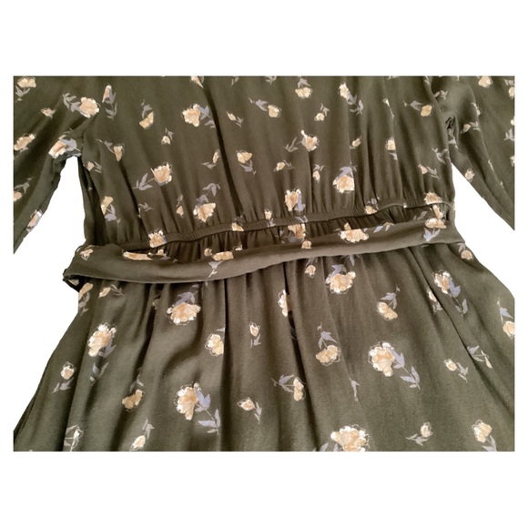 SO Side-Tie Faux-Wrap Ruffle Olive Green Floral V-Neck Long Sleeves Dress Sz XL - Picture 12 of 16